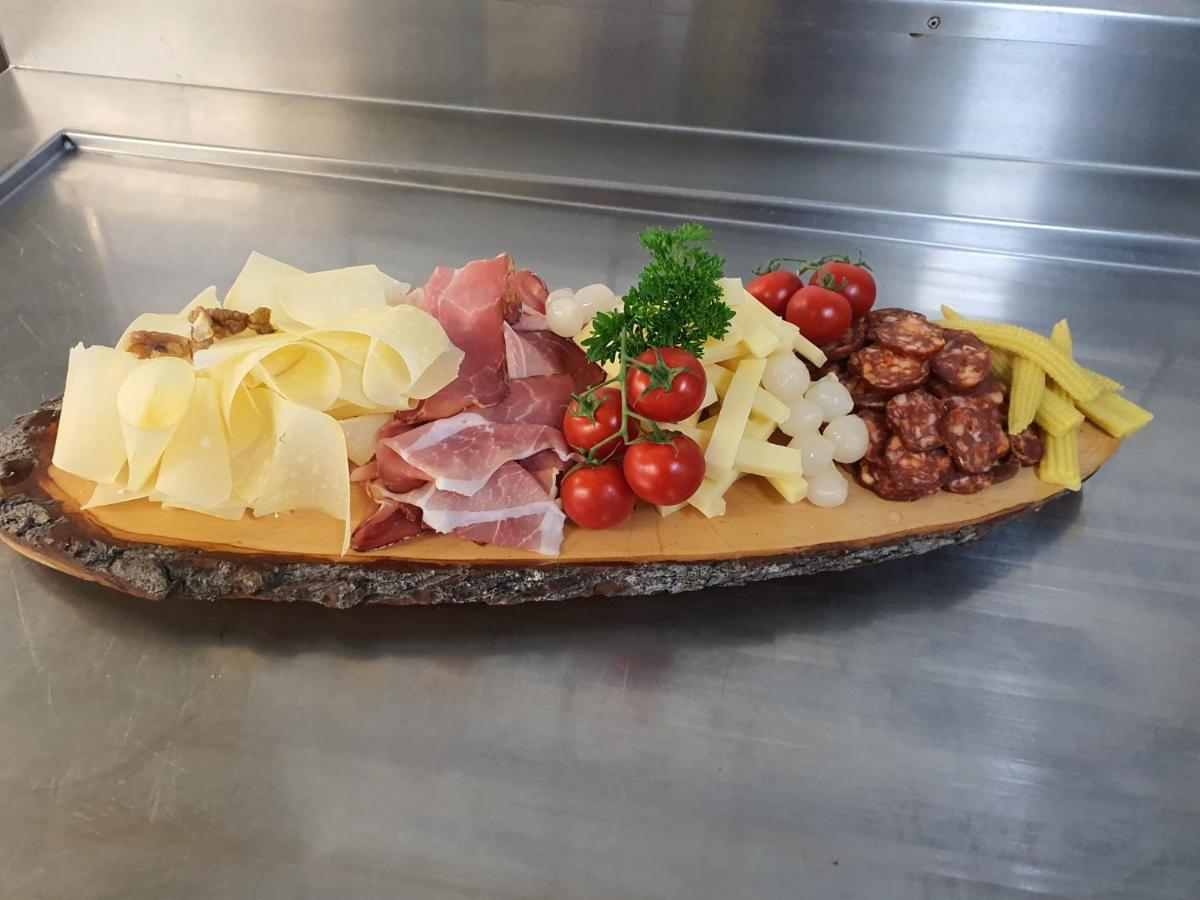 Hotel-Restaurant-Linde Gundlischwand Zewnętrze zdjęcie